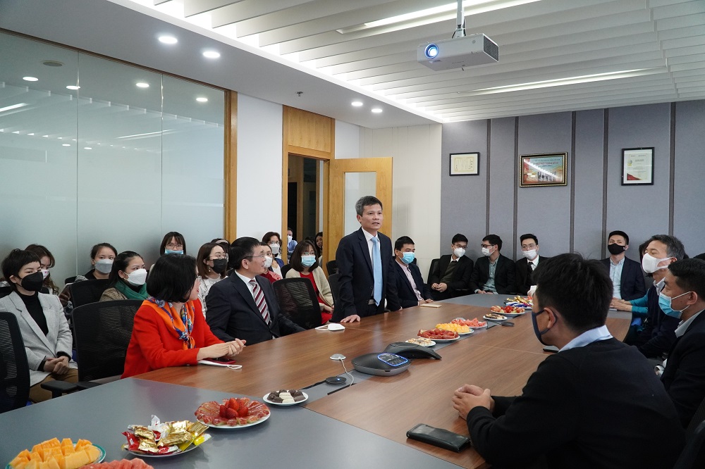 Mr. Nguyen Thieu Son the Chief Executive Officer thanked all staffs for their effective contribution to the overall success of the company and sent best wishes of good health for the staff and their families.