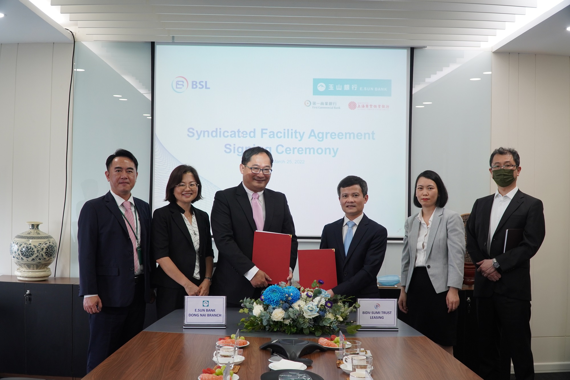 Syndicated Facility Agreement between BIDV-SuMi TRUST Leasing (BSL) and three branches of foreign banks in Vietnam